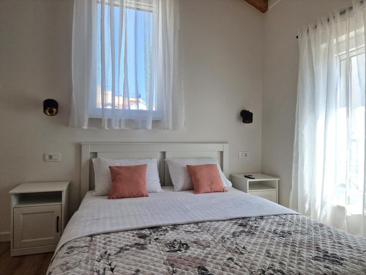 Miamare Apartment Primosten