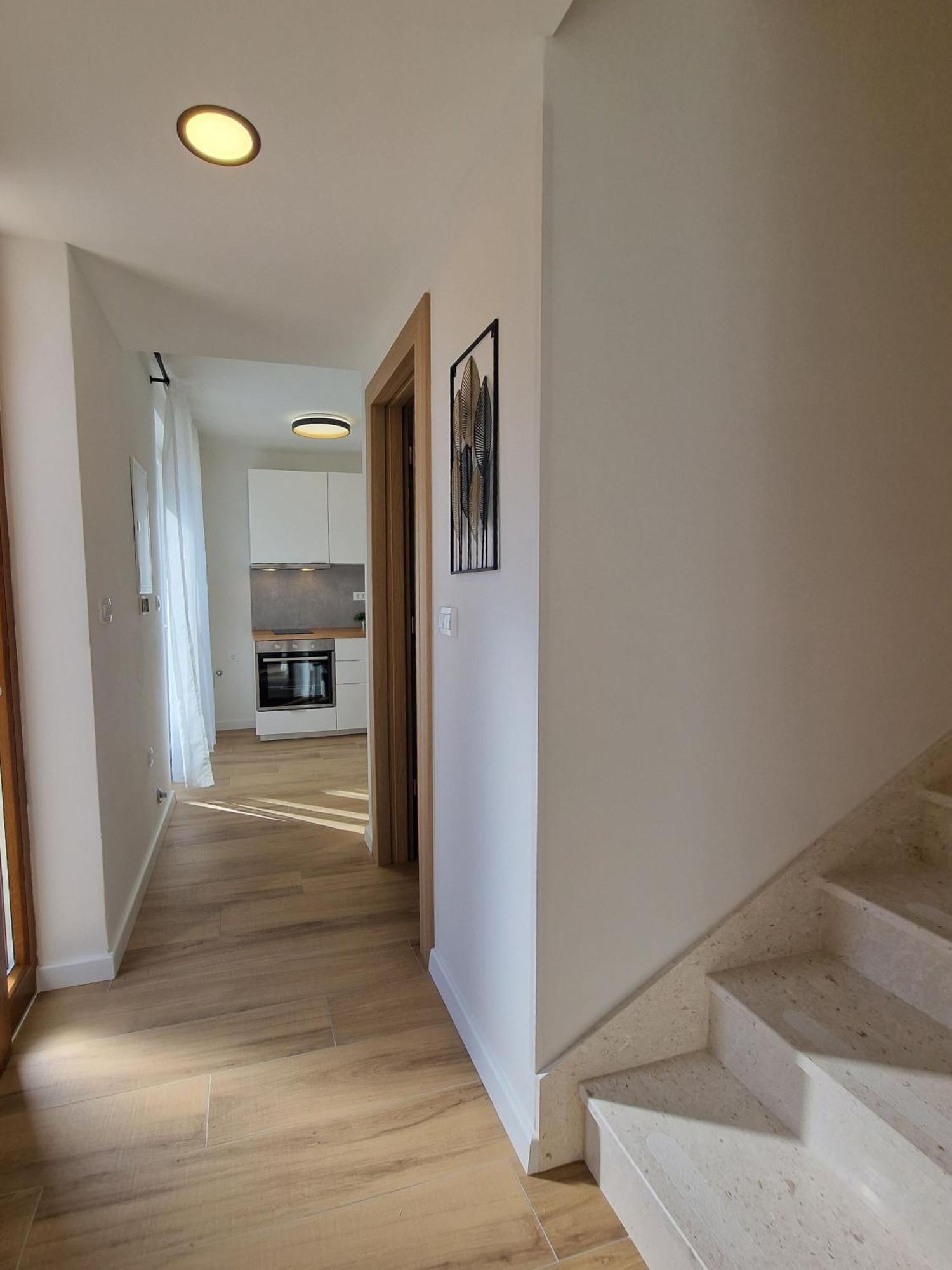 Apartment Miamare *